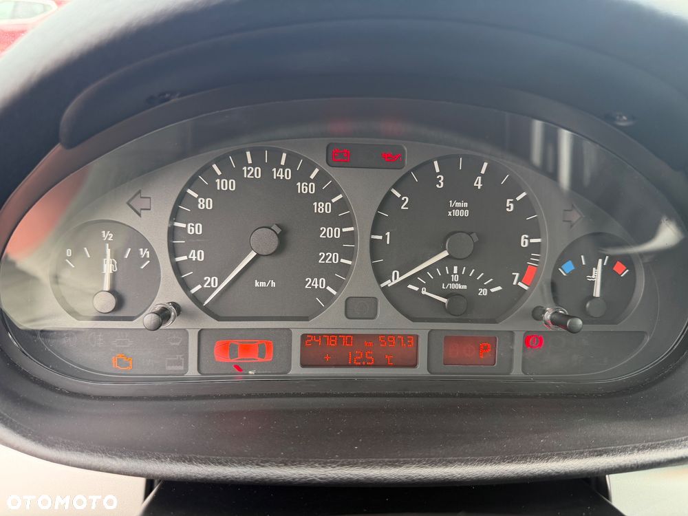 BMW Seria 3 - 27