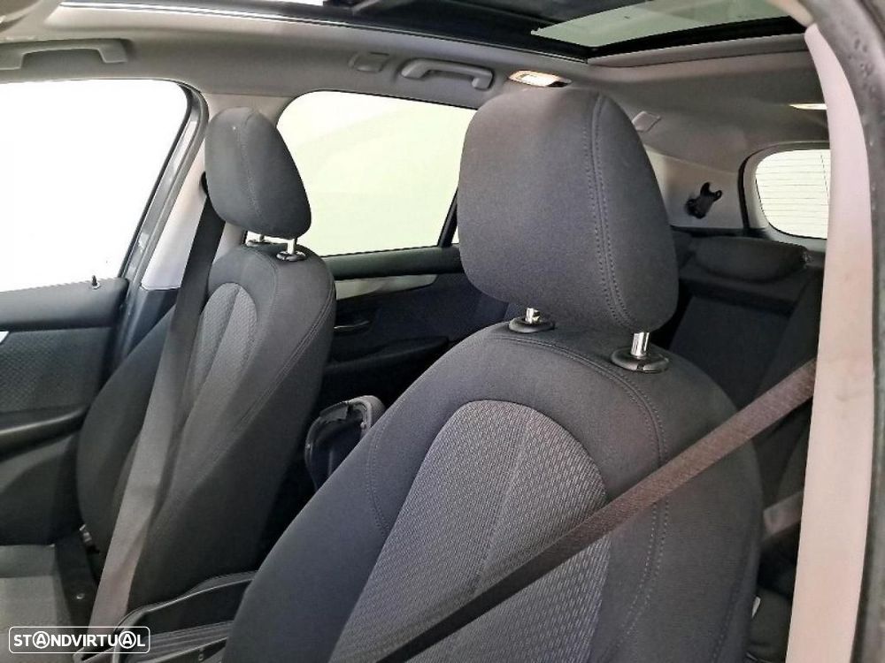 BMW 216 Gran Tourer d 7L Line Sport Auto - 4