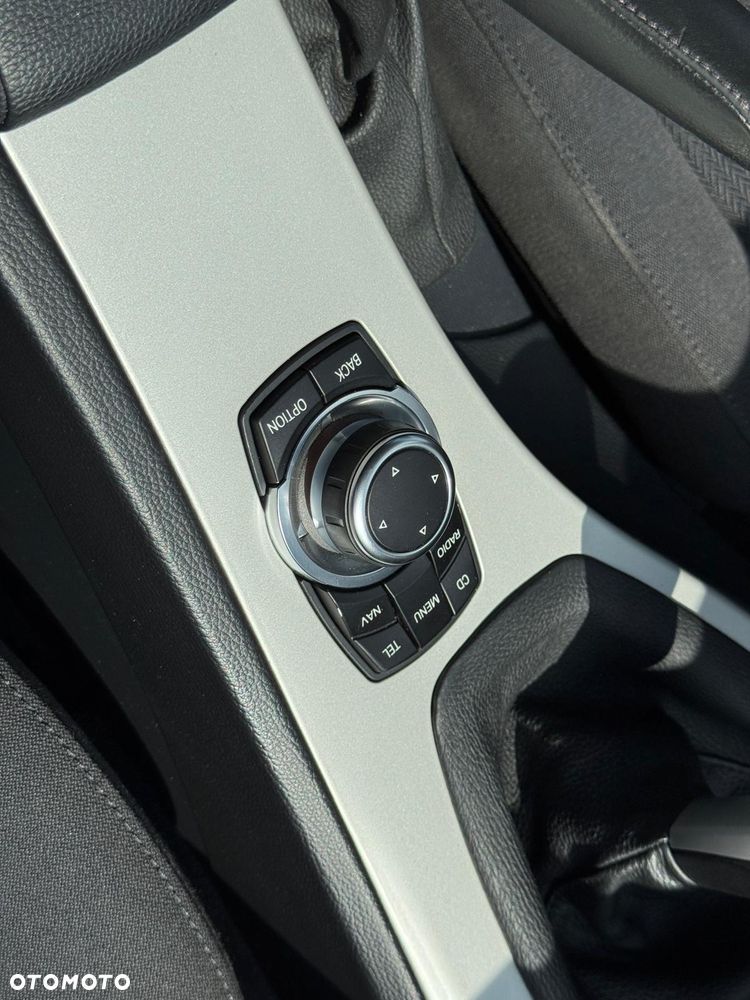BMW Seria 3 320d - 23