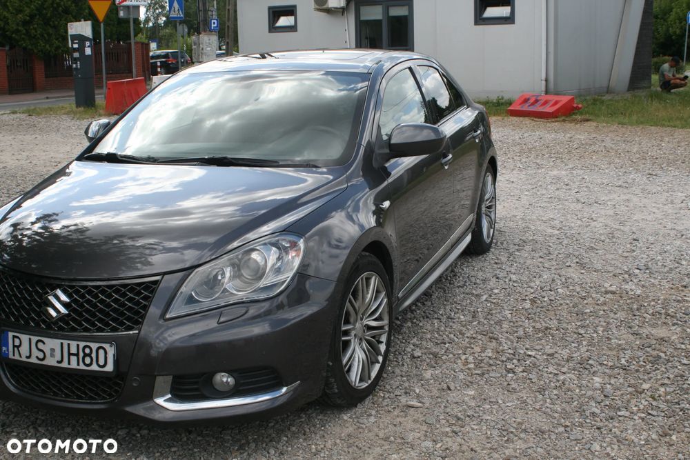 Suzuki Kizashi 2.4 Sport 4WD CVT - 1