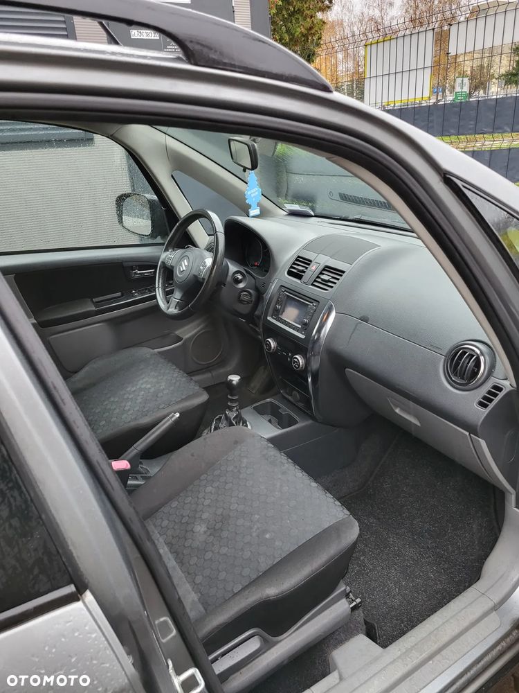 Suzuki SX4 - 15