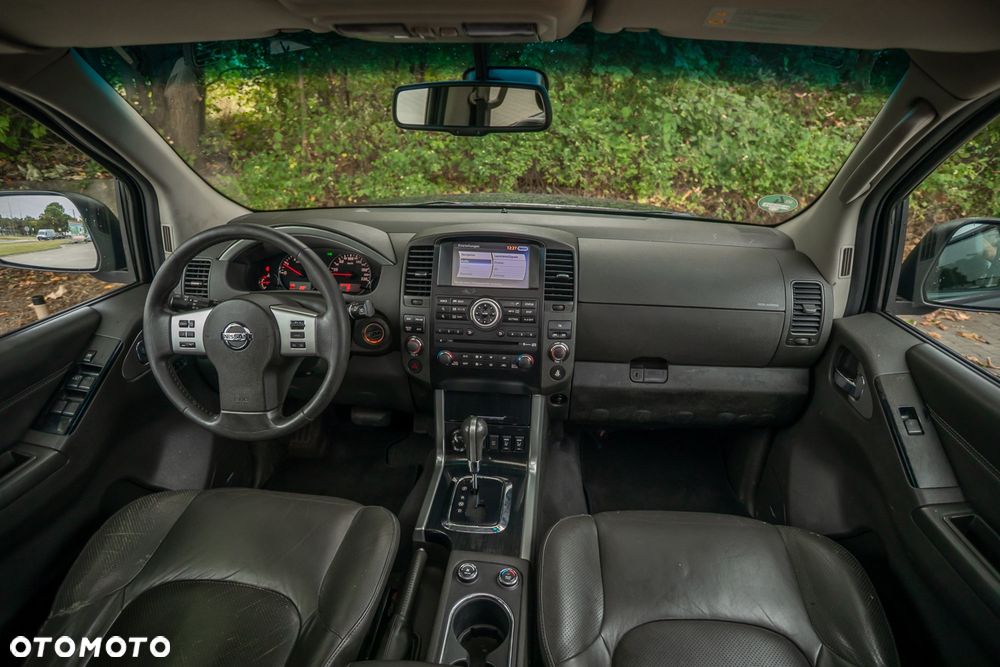 Nissan Pathfinder - 17