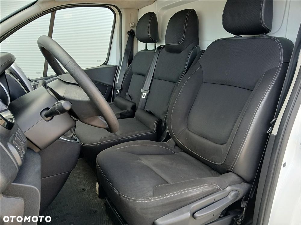 Renault trafic - 22