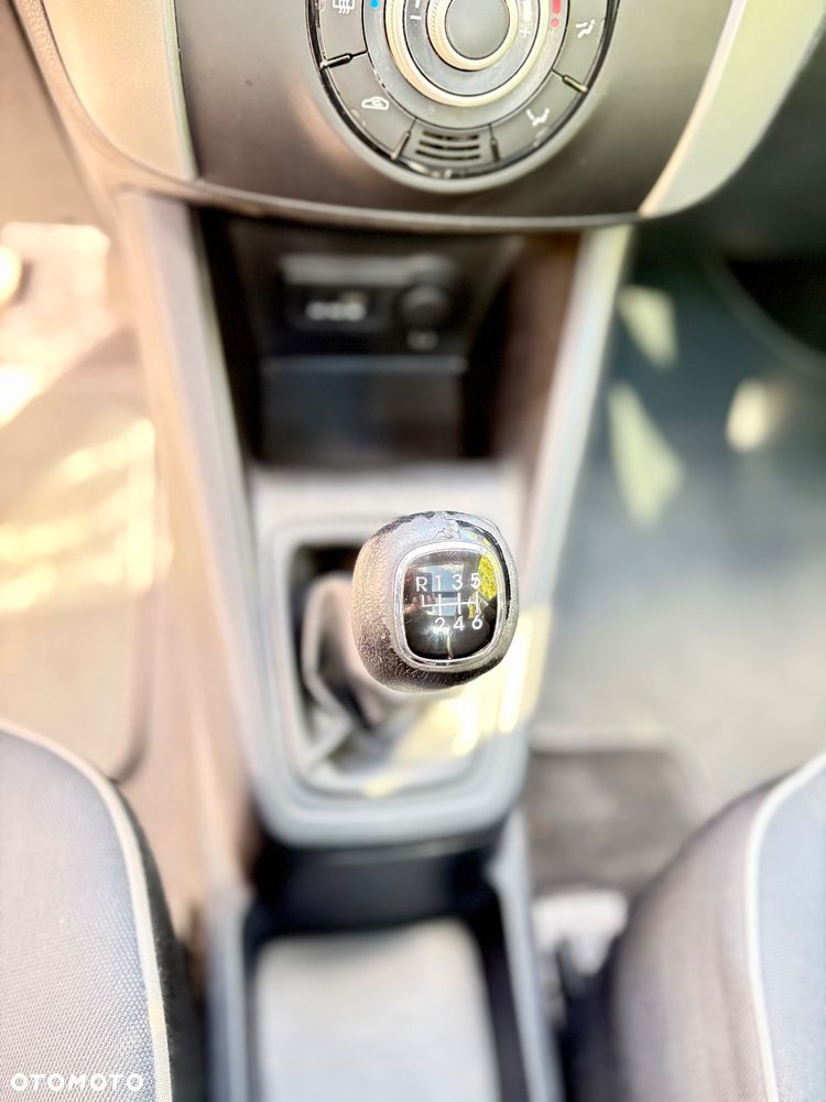 Kia Venga - 27