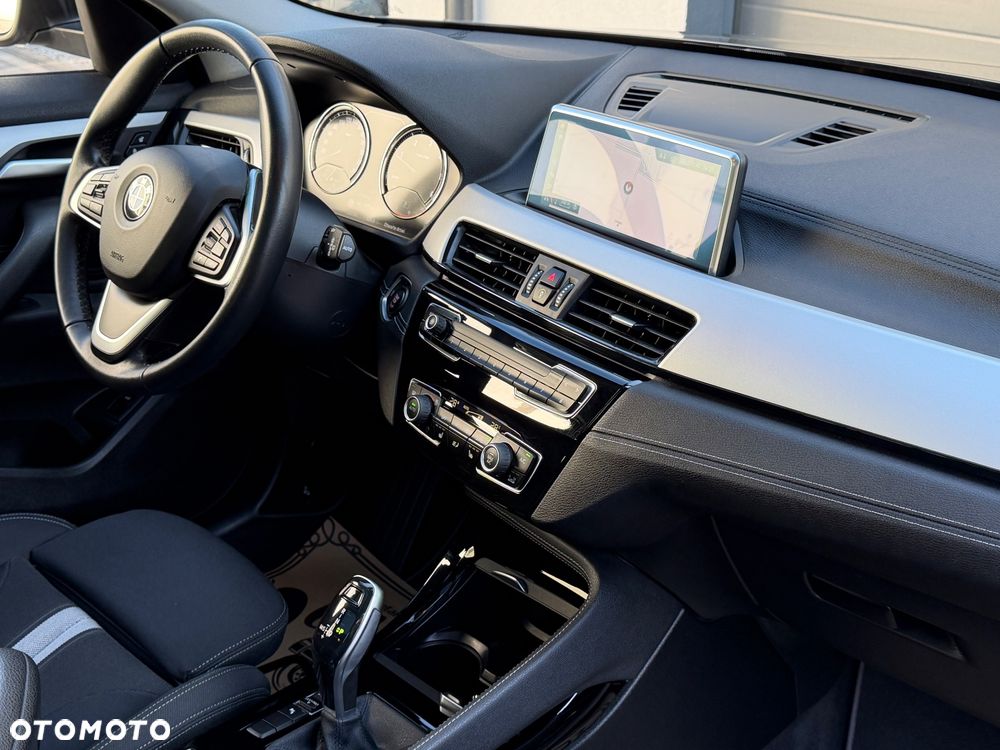 BMW X2 sDrive18d Advantage Plus - 36