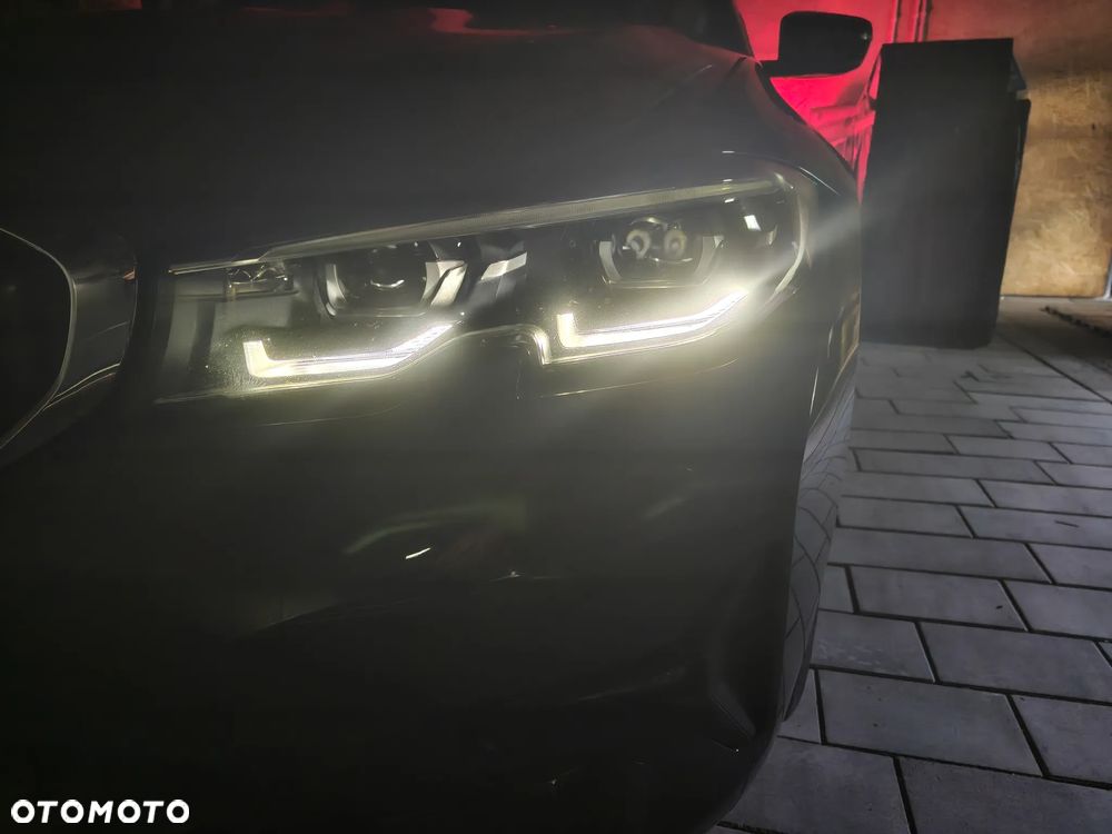 BMW Seria 3 320d xDrive - 40