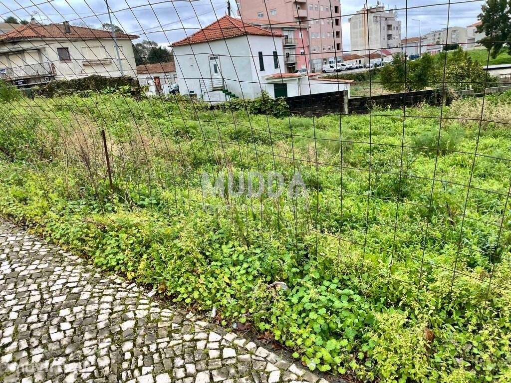 Terreno para construção - Grande imagem: 2/3