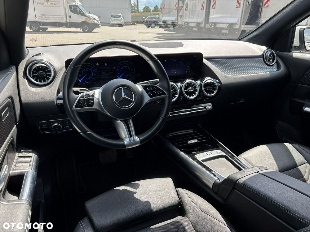 Mercedes-Benz EQA 250+ 70.5kWh Progressive - 12