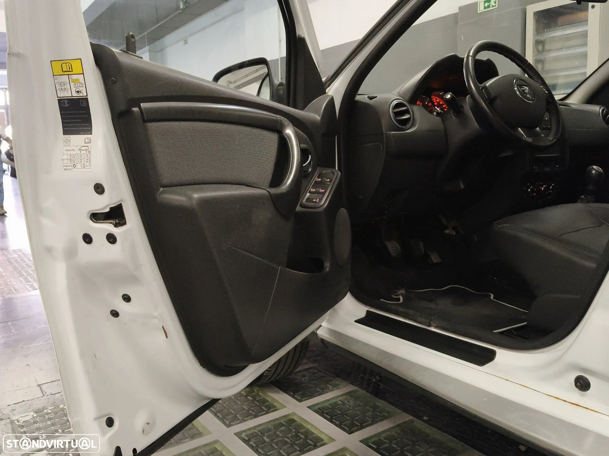 Dacia Duster 1.5 dCi Prestige - 13