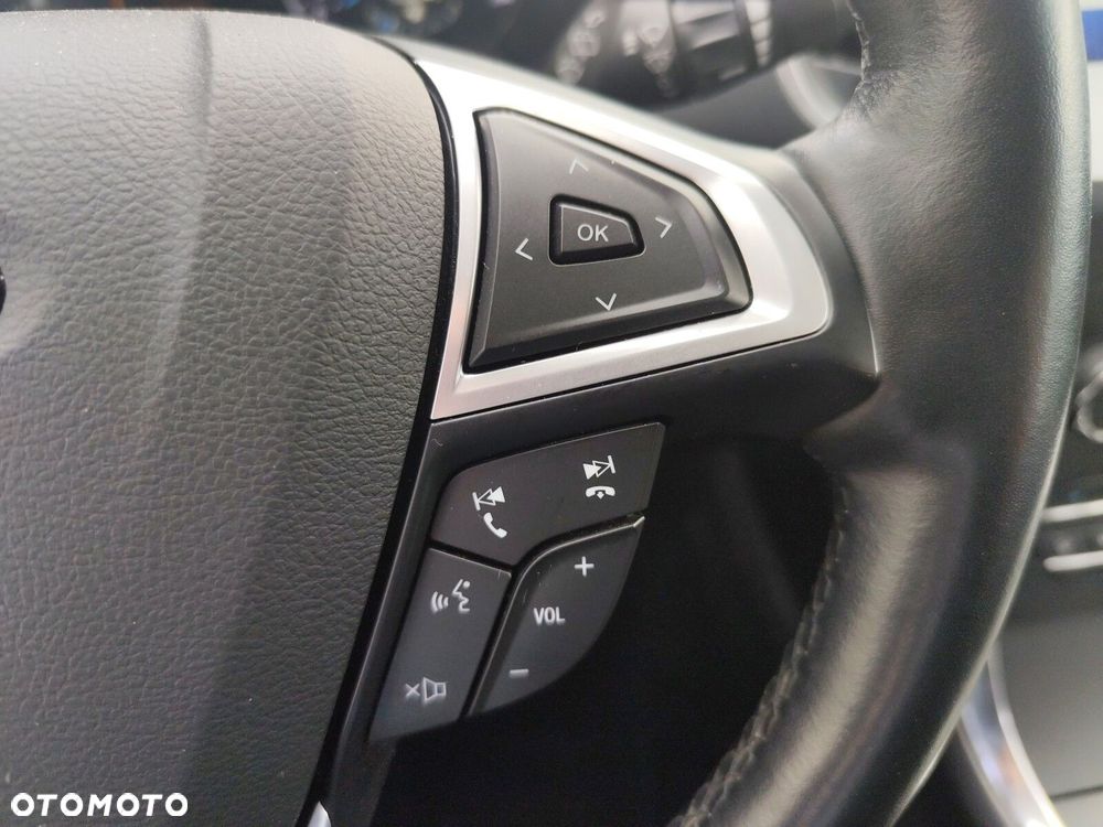 Ford S-Max - 22