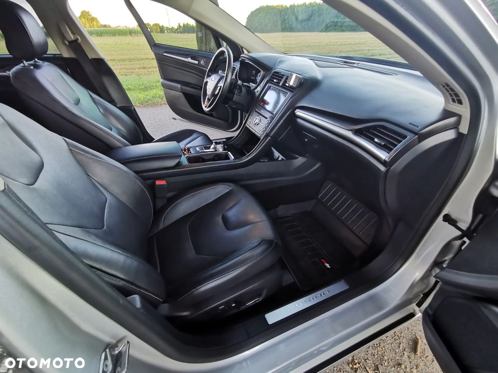 Ford Fusion 2.0 EcoBoost Titanium - 7