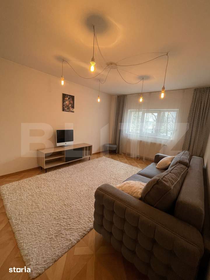 Apartament cu 3 camere, 67 mp, etaj 1 - zona Obcini — fotografia 1