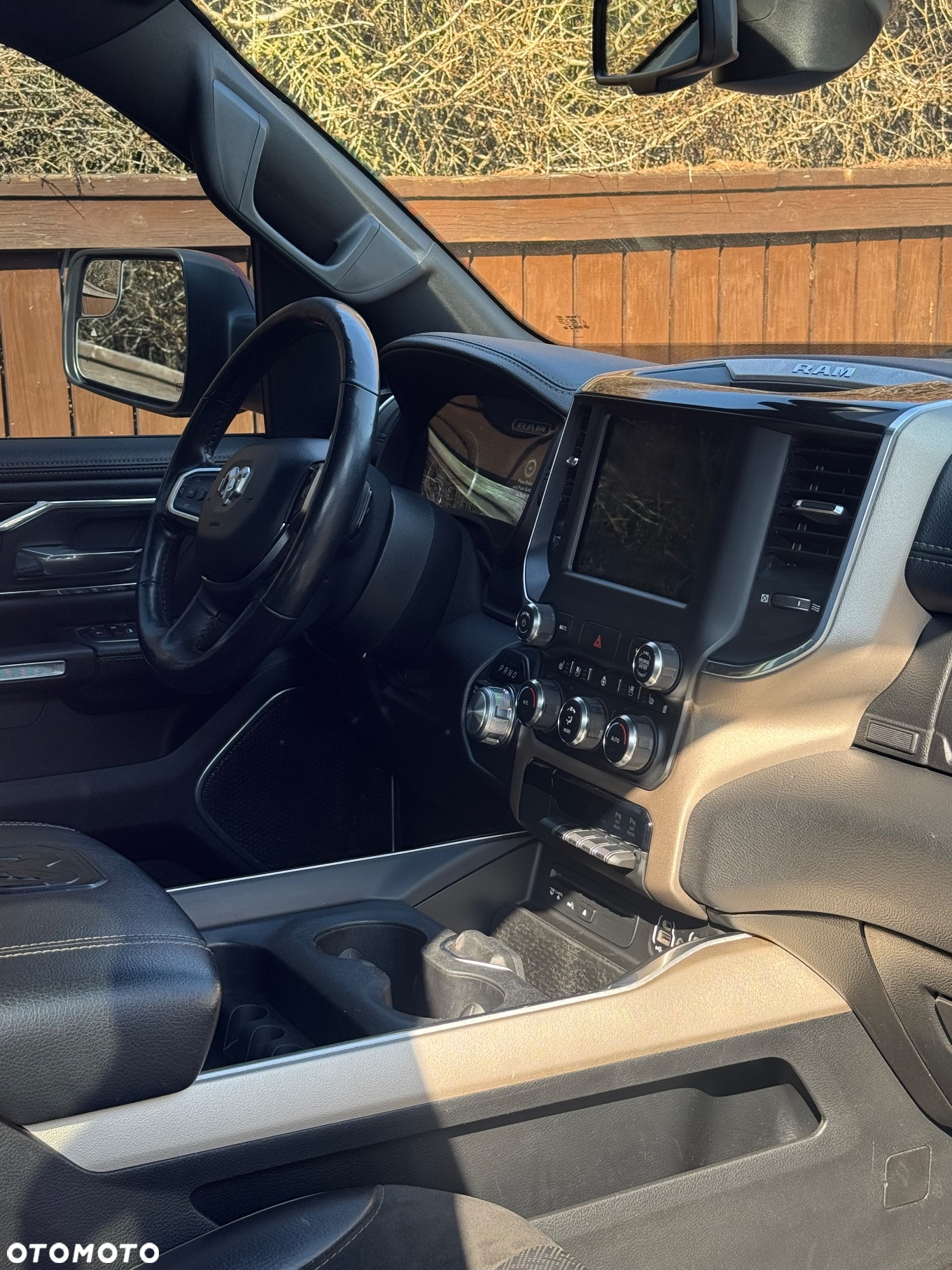 RAM 1500 Crew Cab Laramie - 17
