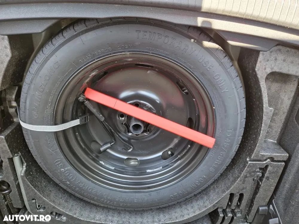 Volkswagen Tiguan - 15