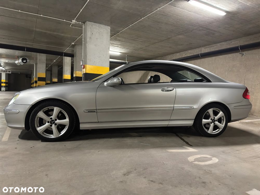 Mercedes-Benz CLK - 4