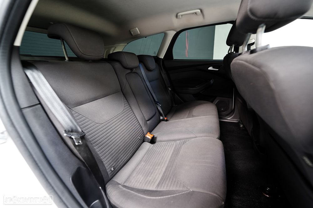 Ford Focus SW 1.5 TDCi EcoBlue Connected - 12