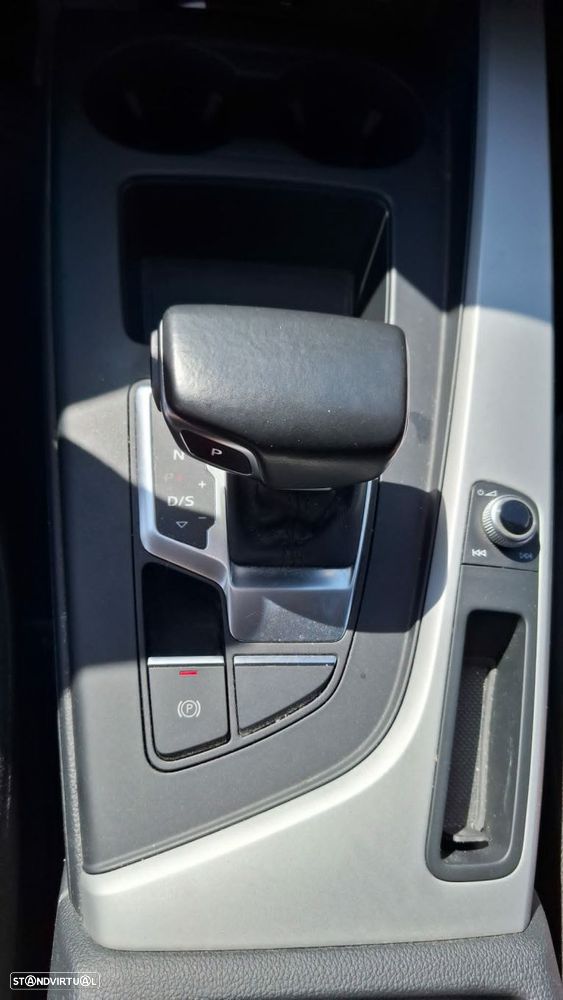 Audi A4 30 TDI Advanced S tronic - 9