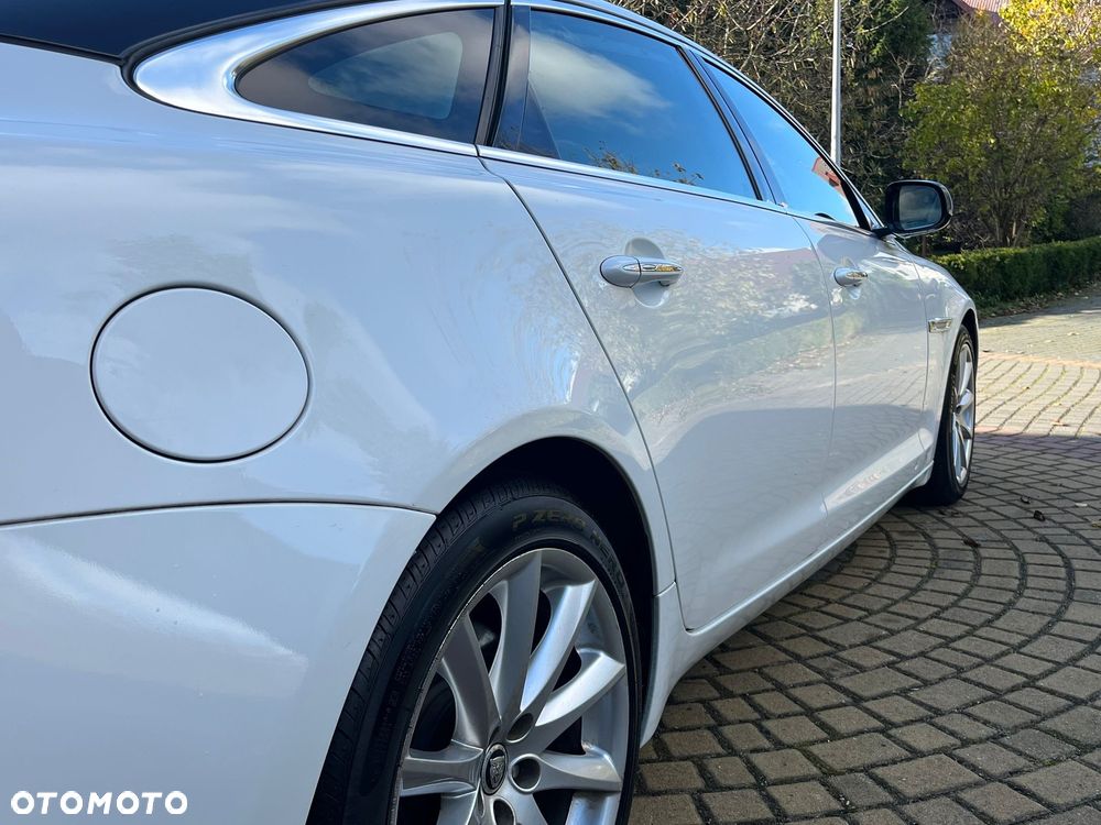 Jaguar XJ 5.0 V8 Premium Luxury - 11