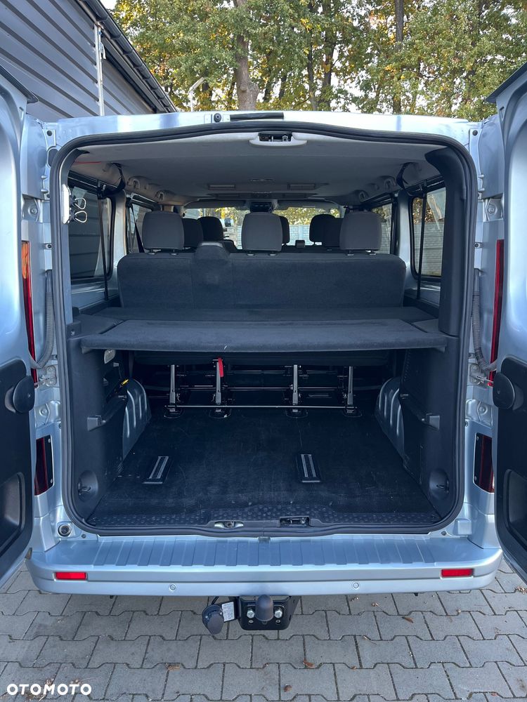 Renault Trafic 2.0 dCi - 13