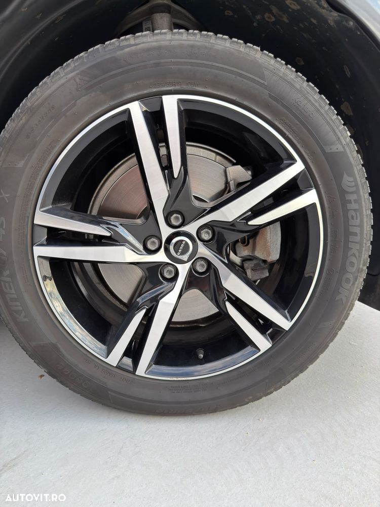 Volvo XC 60 B4 MHEV AT8 AWD Inscription - 17