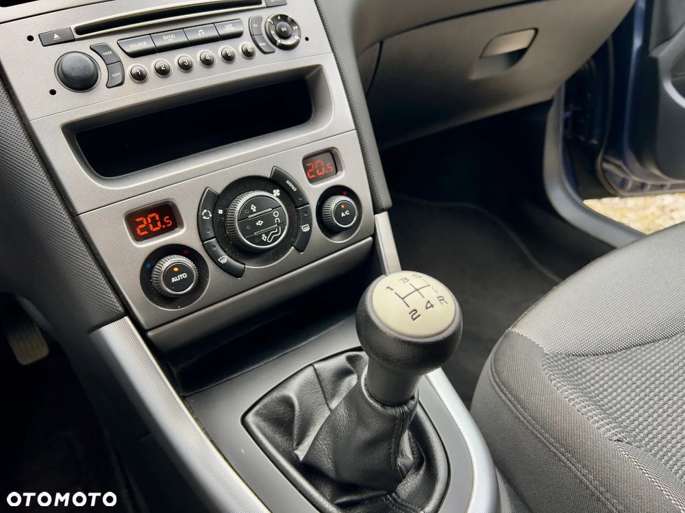 Peugeot 308 120 VTi Premium - 13