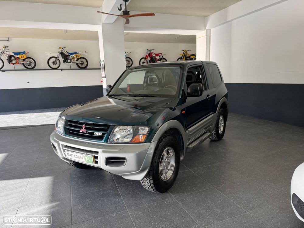 Mitsubishi Pajero 3.2 DI-D GLS ABS+CA - 32