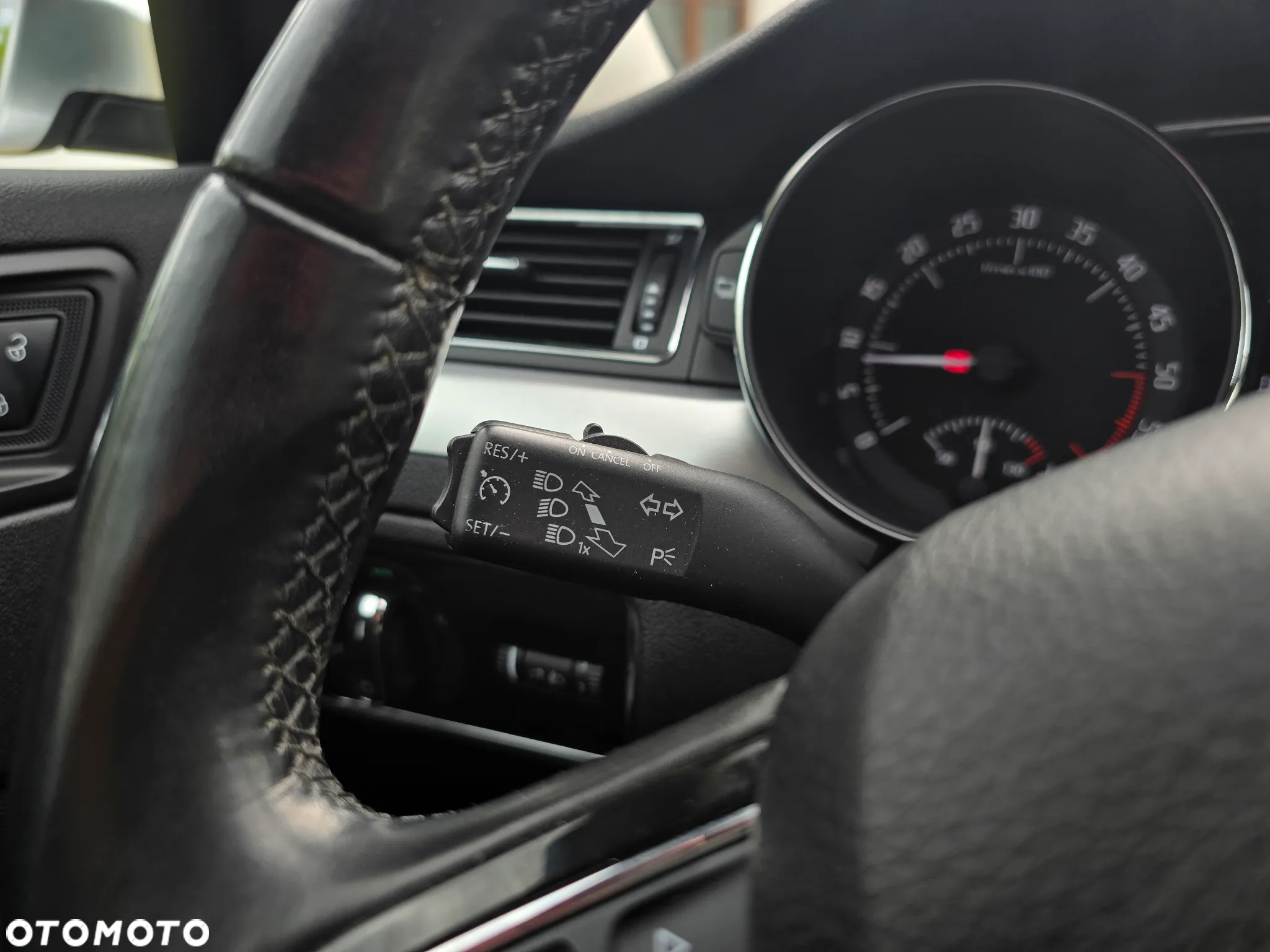 Skoda Superb 2.0 TDI Comfort DSG - 29
