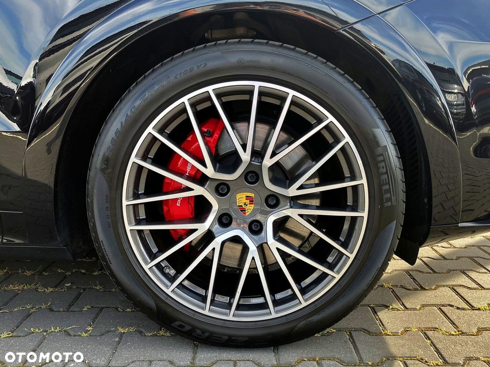 Porsche Cayenne - 12