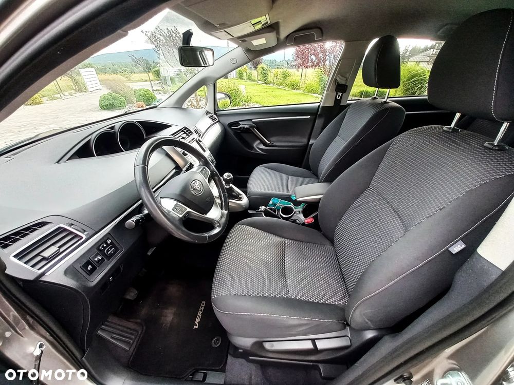 Toyota Verso 1.6 D-4D Premium - 22