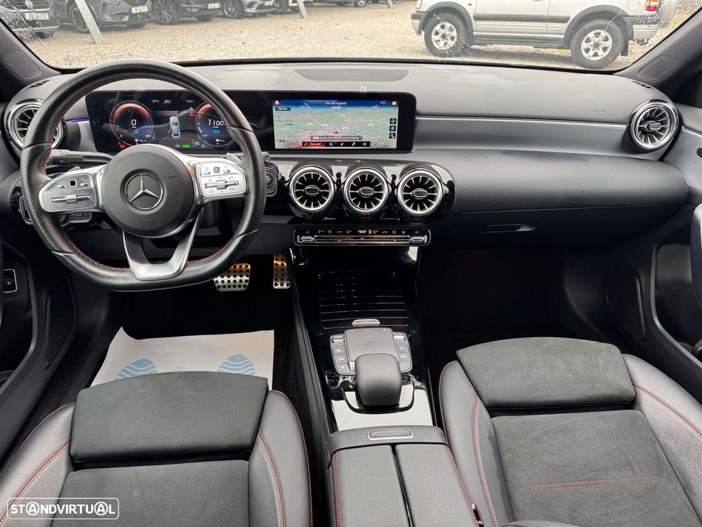 Mercedes-Benz A 250 Limousine e AMG Line - 7