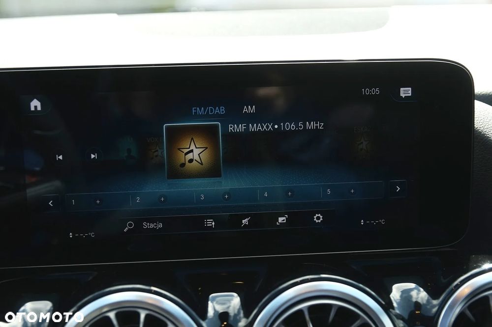 Mercedes-Benz GLA 250 4-Matic AMG Line - 26