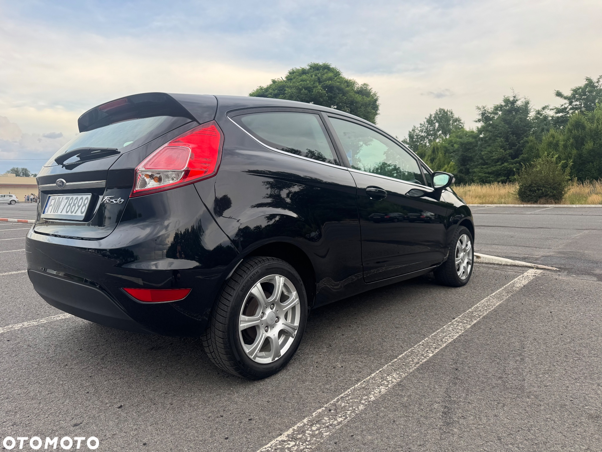 Ford Fiesta 1.0 EcoBoost Titanium - 4