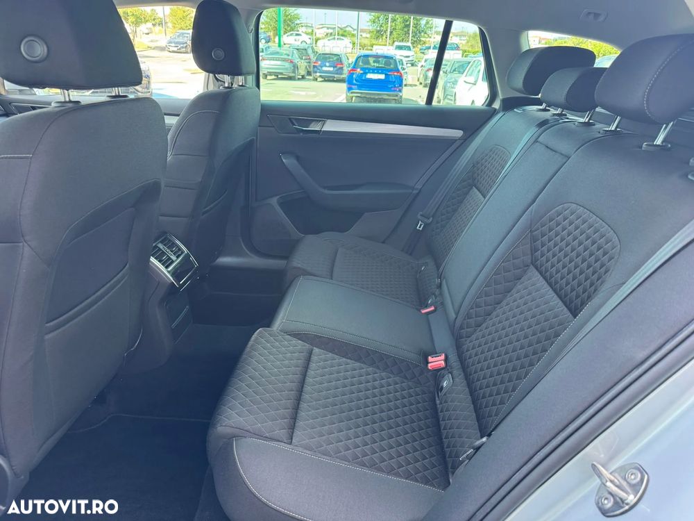 Skoda Superb Combi 2.0 TDI DSG Style - 28