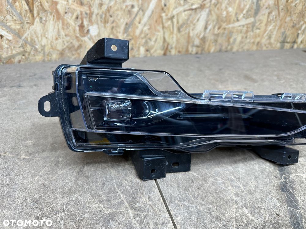 TESLA 3 Y LIFT  halogen drl led 1624798-00-A 1624797-00-A - 3
