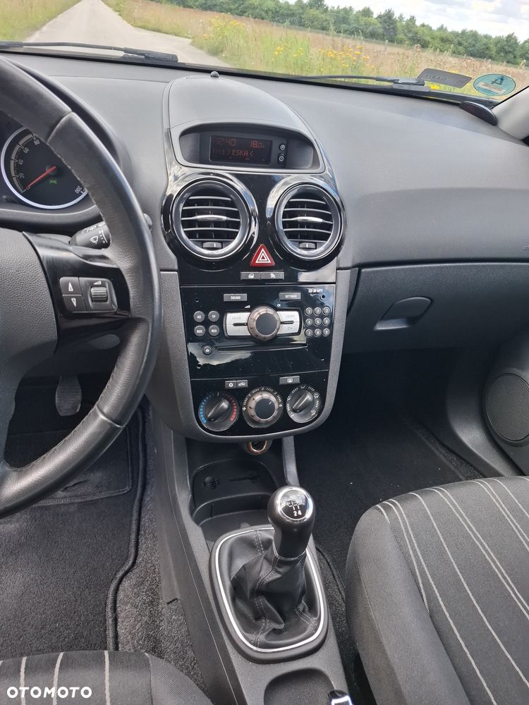 Opel Corsa 1.4 16V Color Edition - 8