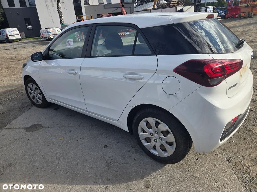 Hyundai i20 - 4