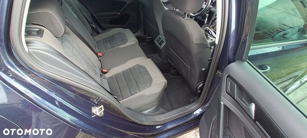Volkswagen Golf - 14