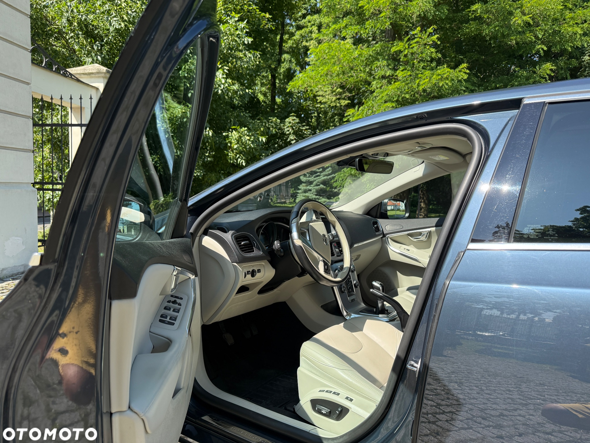 Volvo V40 D3 Inscription - 9