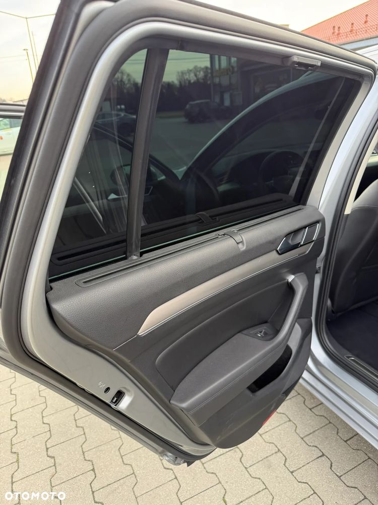 Volkswagen Passat Variant 1.8 TSI BMT Highline DSG - 15