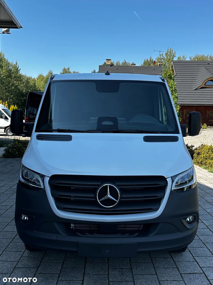 Mercedes-Benz Sprinter - 4