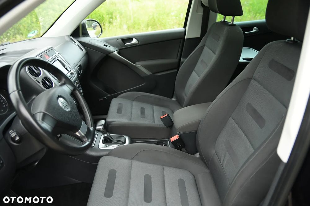 Volkswagen Tiguan - 31