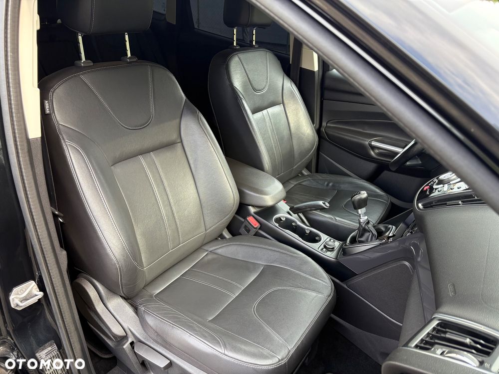 Ford Kuga 2.0 TDCi 4x4 ST-Line - 24