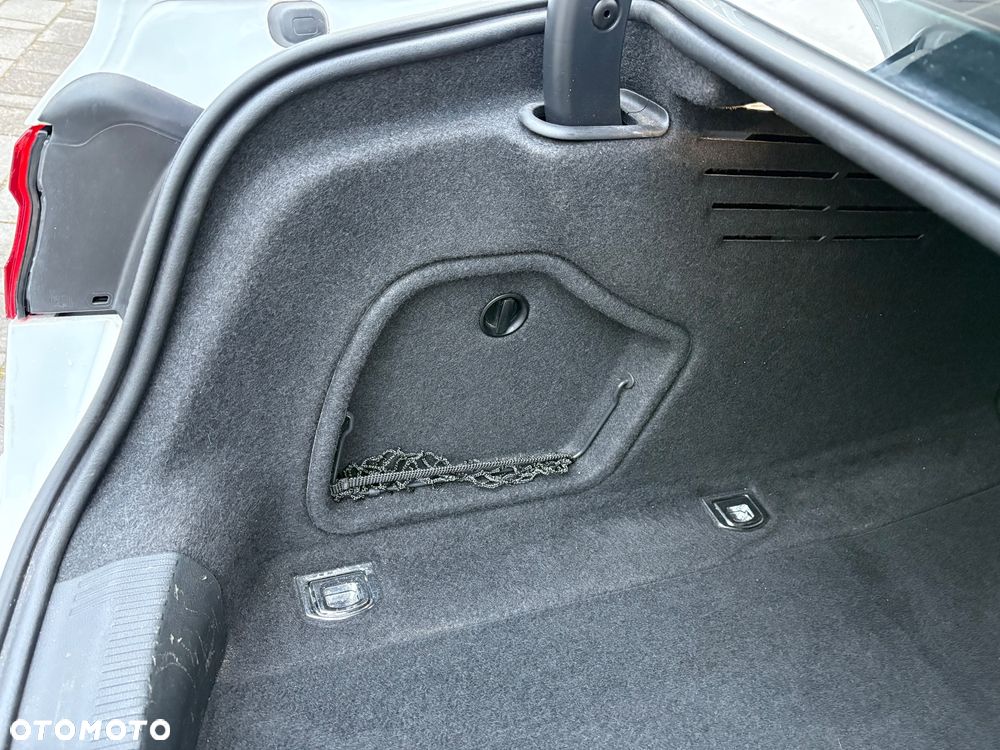 Audi A4 Limousine - 35