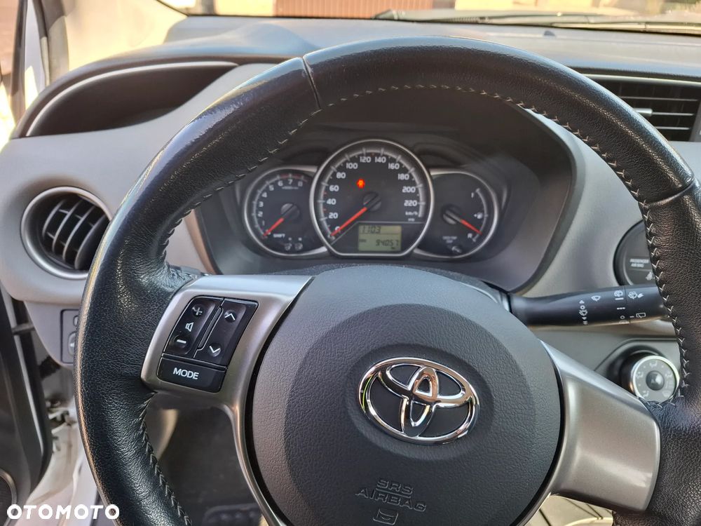 Toyota Yaris 1.0 Active EU6 - 5