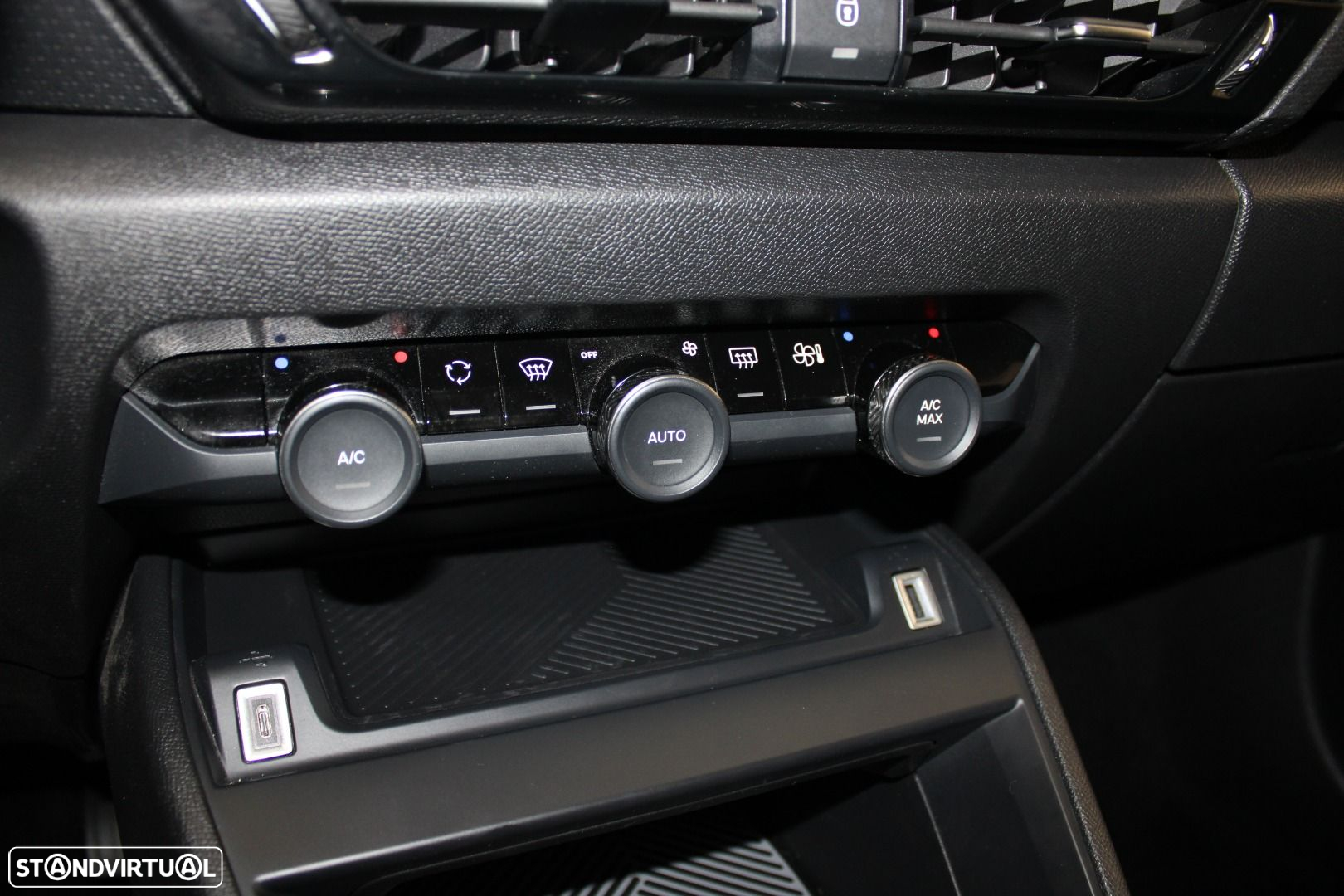 Citroën e-C4 50 kWh E-Series Collection - 20