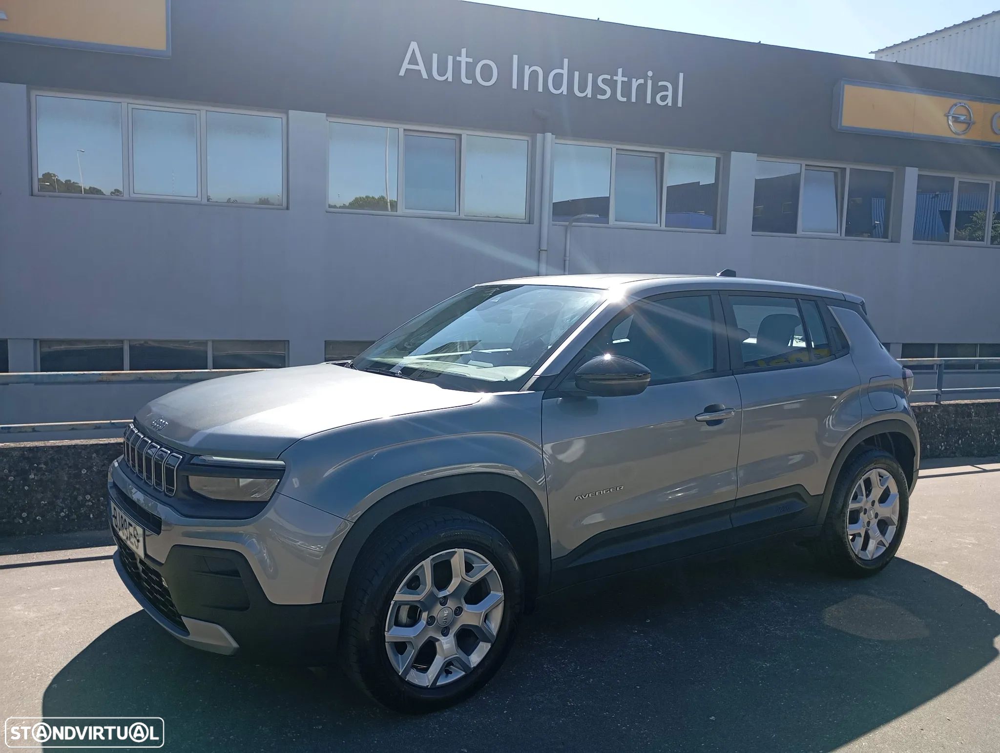 Jeep Avenger 1.2 GSE T3 Altitude - 1