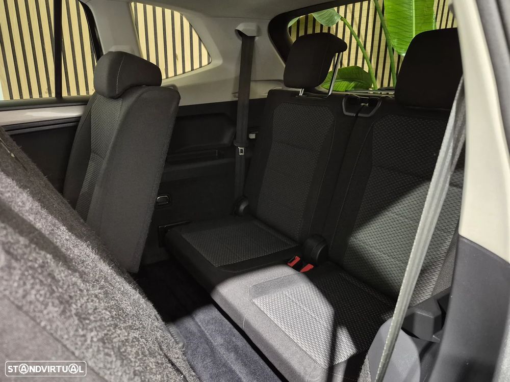 VW Tiguan Allspace 2.0 TDI Confortline - 14