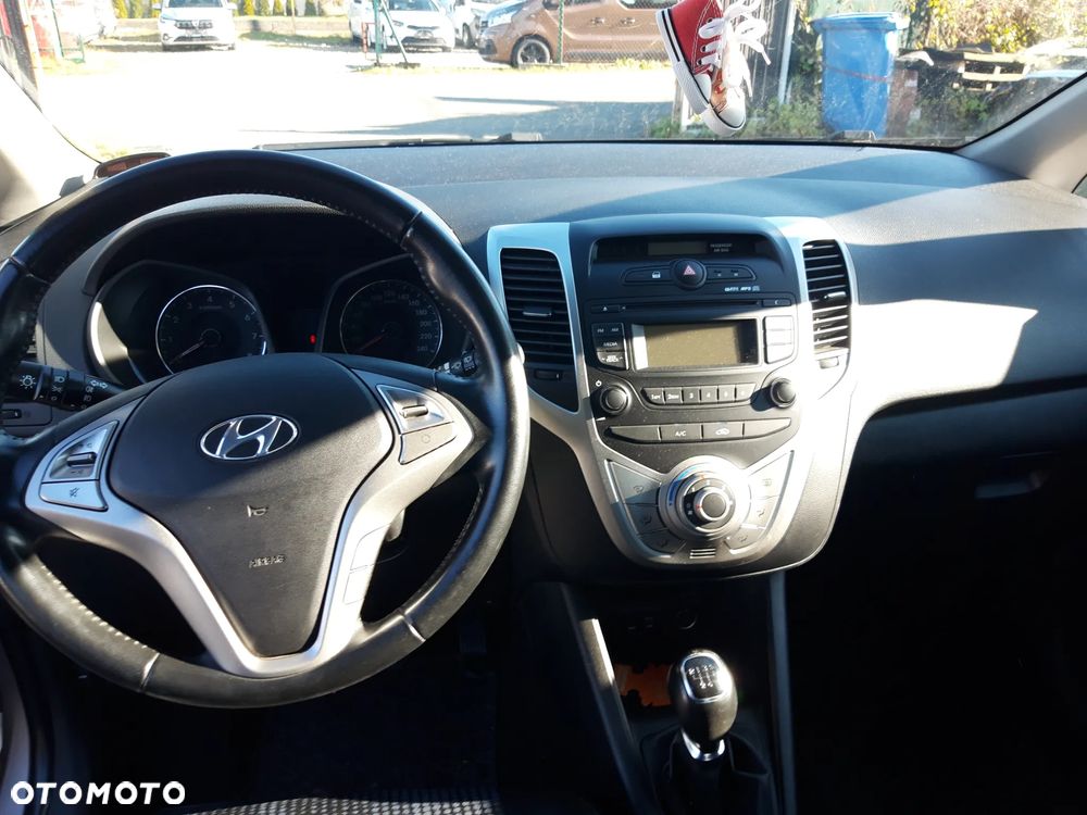 Hyundai ix20 1.4 blue - 17