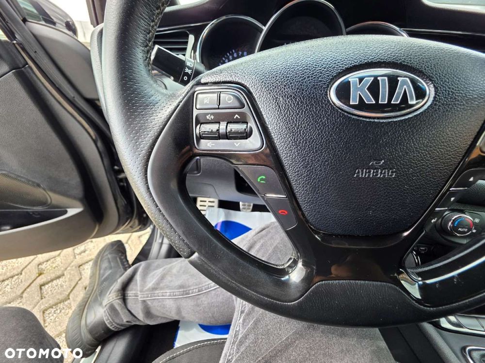 Kia Ceed - 15