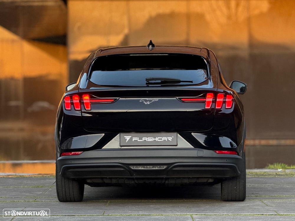 Ford Mustang Mach-E Standard - 25